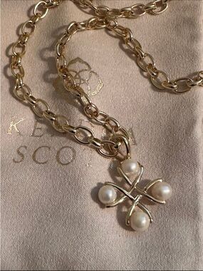 Kendra Scott Everleigh Cultured Freshwater Pearl Pendant on gold chain NWT